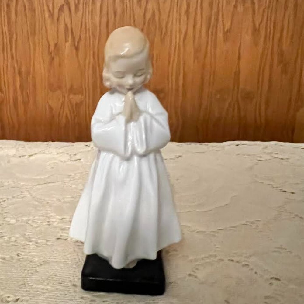 DOULTON & COMPANY LIMITED "Bedtime" Figure / 6" Tall / Vintage